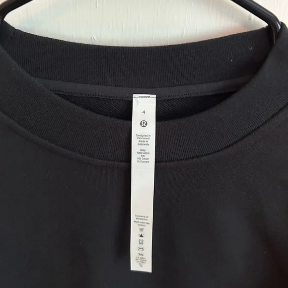 LULULEMON Perfectly Oversized Crop Crew Black Size 4 NWT - Picture 4 of 6